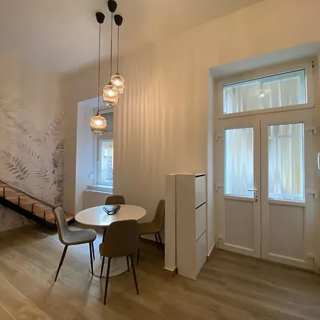 Apartmán Dembinszky Utca *