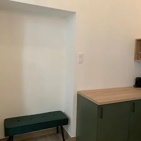 Dembinszky Utca * Budapest